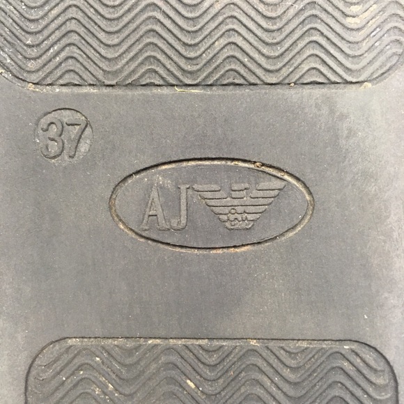 Vintage Armani Jeans Leather Sneaker - Picture 8 of 8